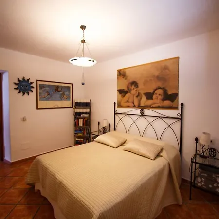 Casa Dante * Tías